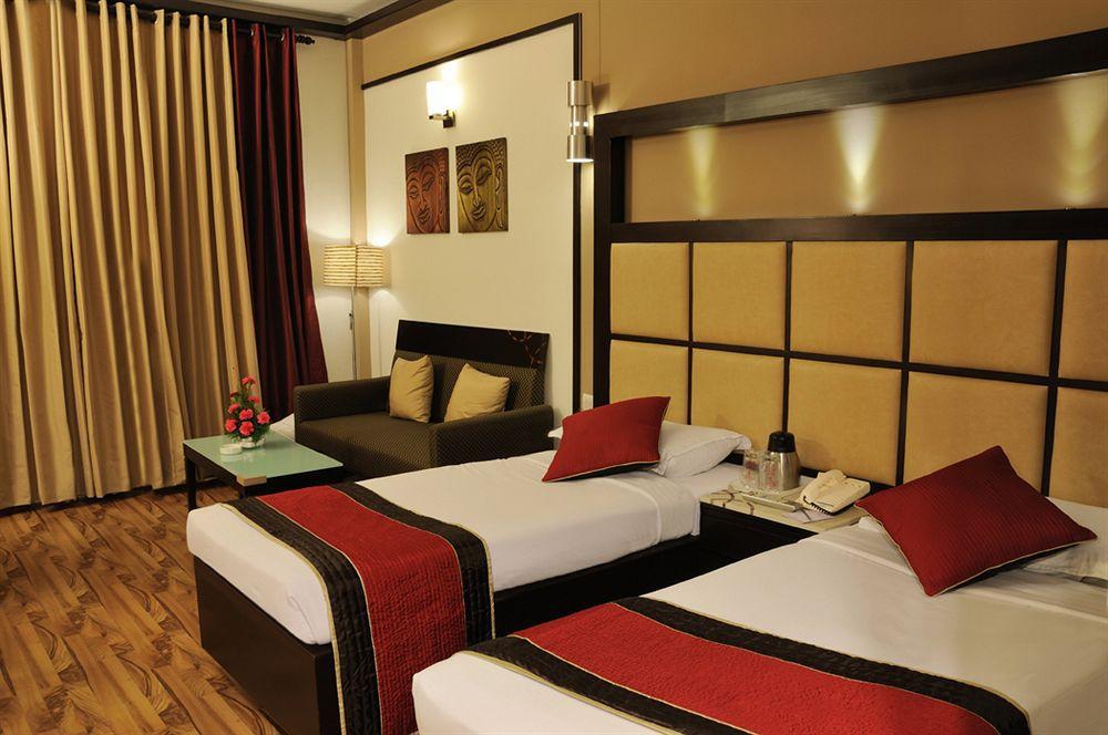 Hotel Maharaja Regency Ludhijána Exteriér fotografie