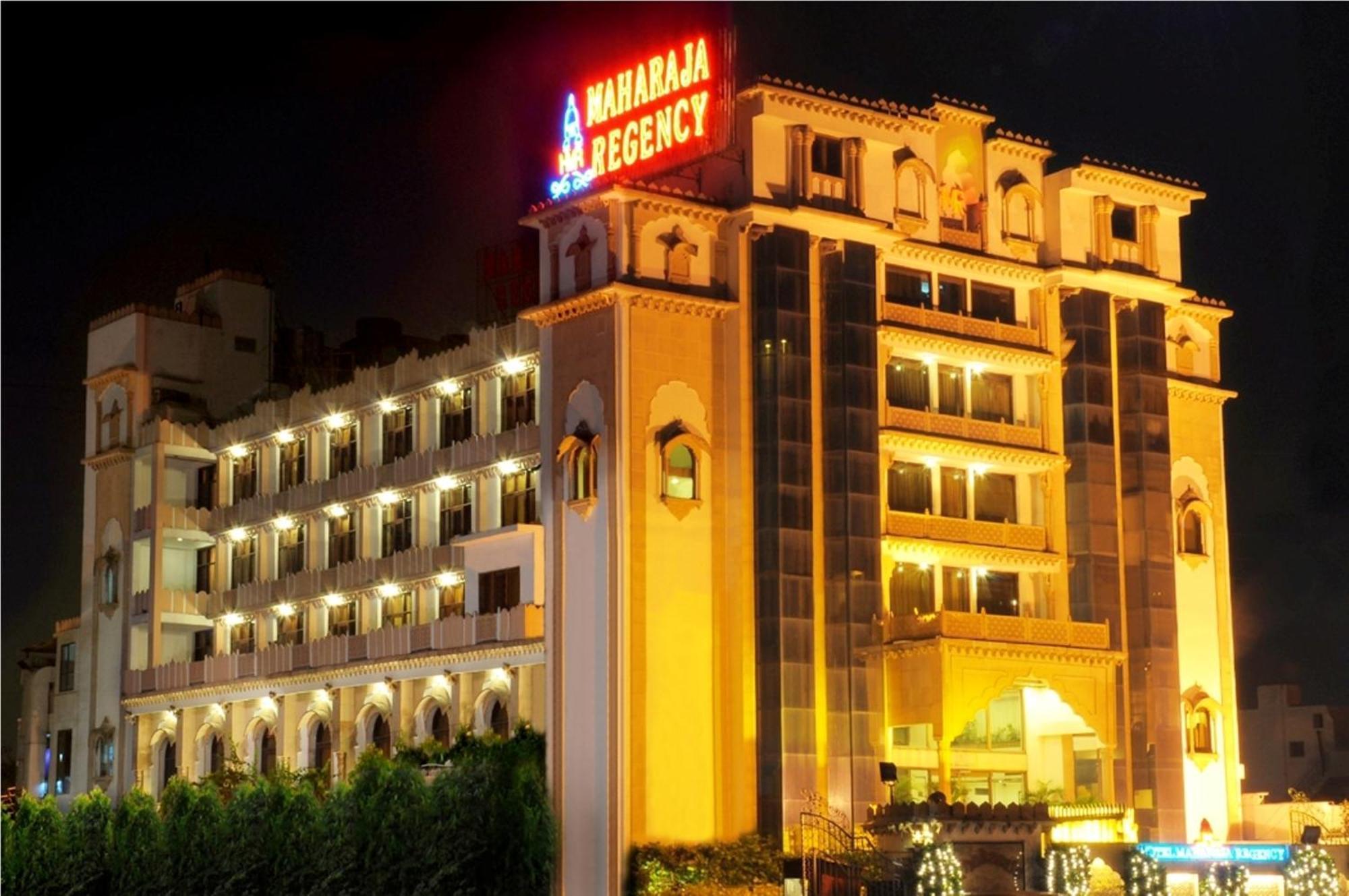 Hotel Maharaja Regency Ludhijána Exteriér fotografie