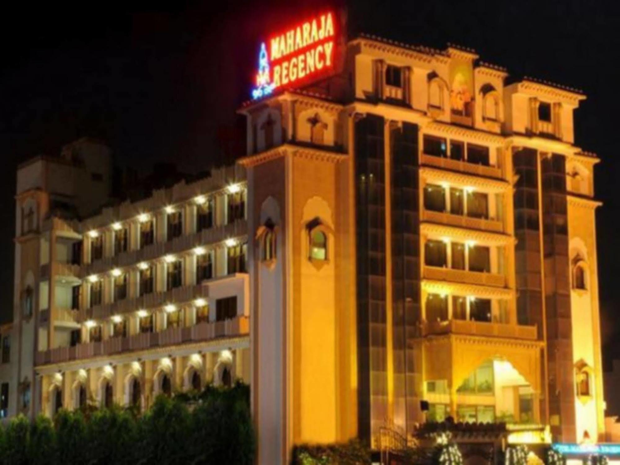 Hotel Maharaja Regency Ludhijána Exteriér fotografie